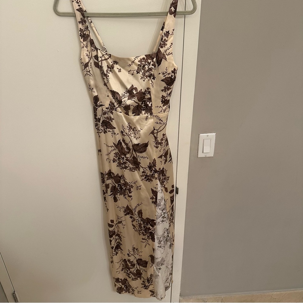 Reformation Solay Silk Slit maxi dress in Dylan - Picture 4 of 5